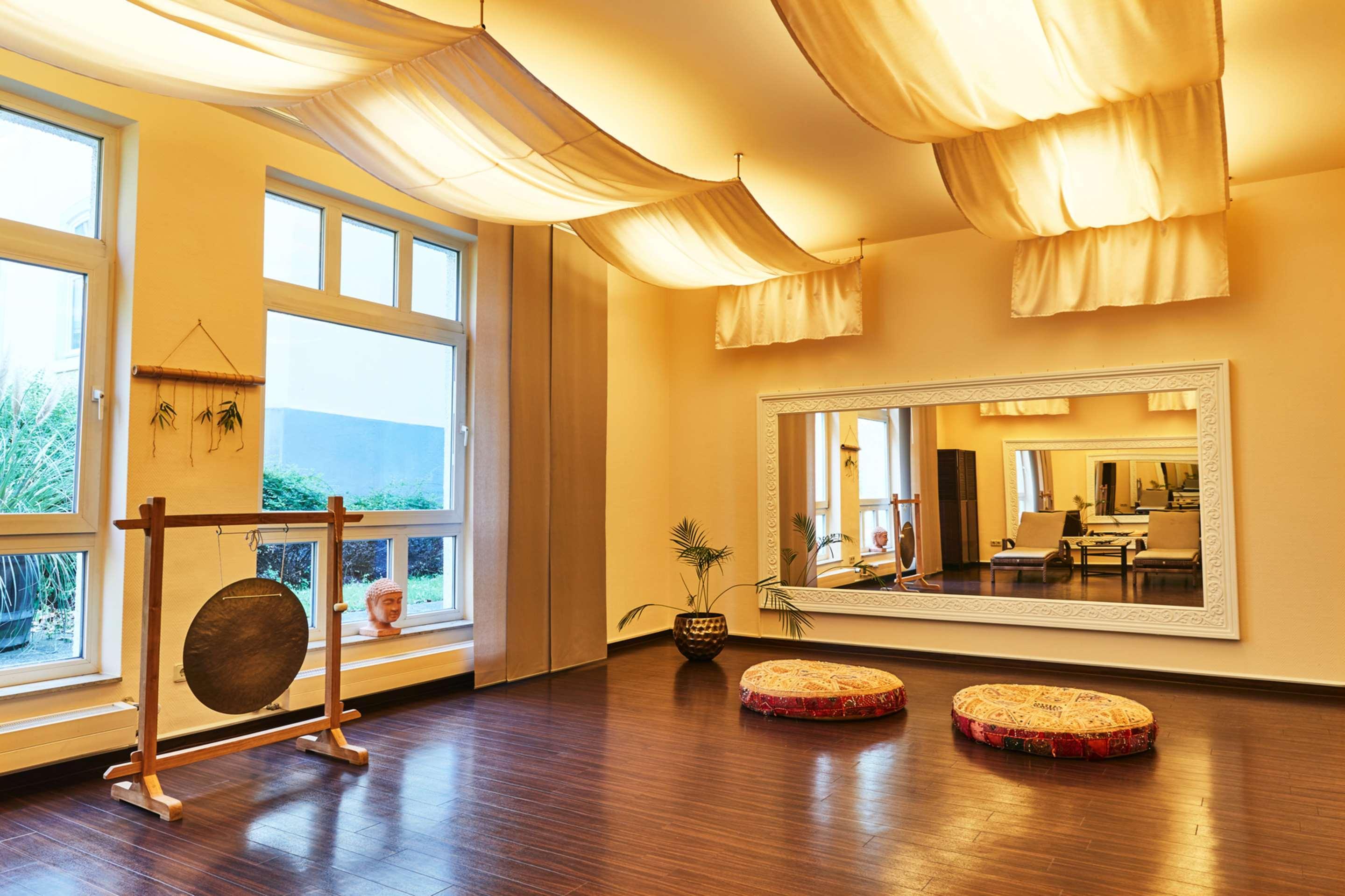 스타이겐베르거 호텔 앤 스파 바트 피르몬트 바트피르몬트 외부 사진 A meditation room at the Dhaganga Hermitage
